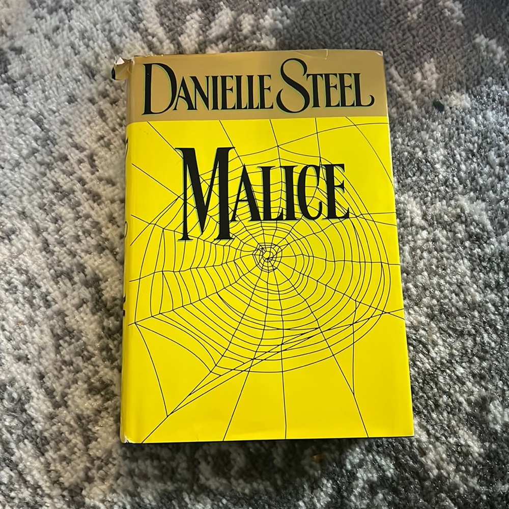 Danielle steel Malice hardback